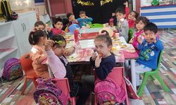 Seyhan'da çocuklar için "tekne orucu iftarı" düzenlendi