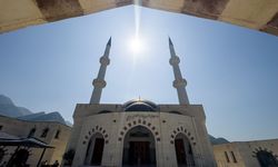 İslam Kültür Merkezi, Karadağlılara hizmet veriyor