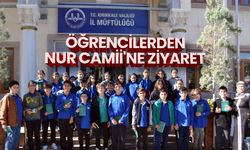 Öğrencilerden Nur Camii'ne ziyaret