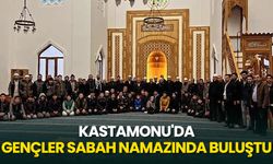 Kastamonu'da gençler sabah namazında buluştu