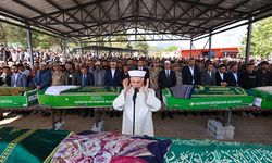 Gaziantep'teki trafik kazasında ölen 9 kişi toprağa verildi