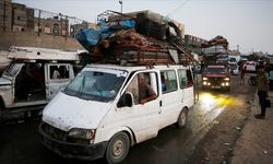 Katil İsrail'in saldırıları nedeniyle Refah'tan ayrılan Filistinlilerin sayısı 360 bine yükseldi
