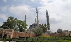 "Zaman belirleyici" olarak bilinen muvakkithanelerin bir örneği de Selimiye'de