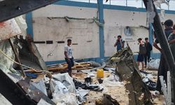 Katil İsrail güçleri Refah'ta UNRWA okulu ile birçok bölgeyi vurdu