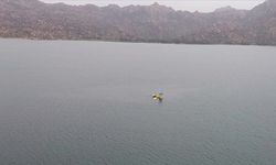 Yangına müdahale eden THK uçağı Bafa Gölü'ne düştü