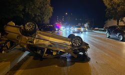 Eskişehir'de 3 otomobilin karıştığı trafik kazasında 2 kişi yaralandı