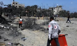 Katil İsrail güçleri Gazze'de iki evi bombaladı: 10 kişi şehit oldu, 27 kişi yaralandı