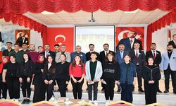 Akkışla'da "Peygambere Mektup" yazan gençler ödüllendirildi