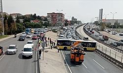 Avcılar'da İETT otobüsü kazası nedeniyle kapanan D-100 kara yolu trafiğe açıldı