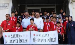 Diyanet'in izci gençleri Sakarya'dan kampa uğurlandı