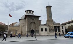 Anadolu Selçuklu Devletinin önemli eserlerinden İnce Minareli Medrese eski ihtişamına kavuşacak