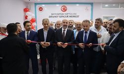 Bayrampaşa'da gençlik merkezleri dualarla açıldı