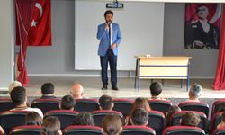 Okullarda "Peygamberimiz ve Şahsiyet İnşası" konferansları