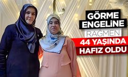 Görme engeline rağmen 44 yaşında hafız oldu