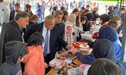 Liseli gençlerden Filistin yararına kermes