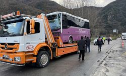 Sakarya'da 6 aracın karıştığı trafik kazasında 15 kişi yaralandı