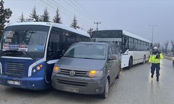 Ankara'da zincirleme trafik kazasında 31 kişi yaralandı