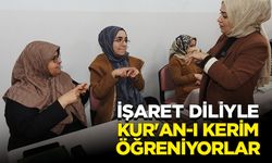 İşitme engelli 15 kadın kursiyer, işaret diliyle Kur'an-ı Kerim öğreniyor