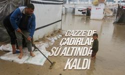 Gazze'de yağmur nedeniyle çok sayıda çadır su altında kaldı