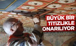 Selimiye Camii'nin merkezinde yer alan müezzin mahfili onarılıyor