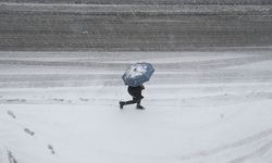 Yurdun bazı bölgelerinde kar yağışı etkili oluyor