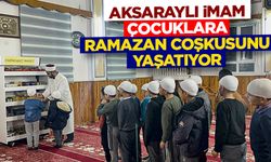 Aksaraylı imam, hediyeler ve oyunlarla çocuklara ramazan coşkusunu yaşatıyor