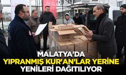 Malatya'da yıpranmış Kur'an-ı Kerimlerin yerine yenileri dağıtılıyor