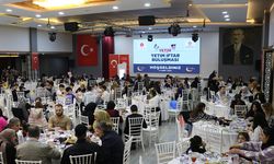 Mersin'de yetim iftarı düzenlendi