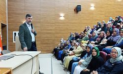 Kur'an kursu öğreticilerine P4C eğitimi verildi