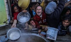 İşgalcilerin 64 gündür yardım girişini engellediği Gazze'de 3 bin 500 çocuk açlıktan ölebilir