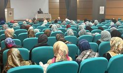 Kadıköy'de "Fıtratın Korunması ve Aile" konferansı