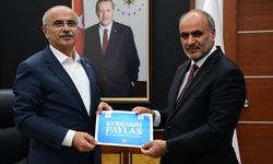 Başkan Er, kurbanını TDV'ye verdi