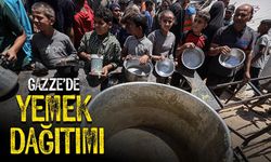 İşgalci saldırısı altındaki Gazze’deki Filistinlilere yemek dağıtıldı