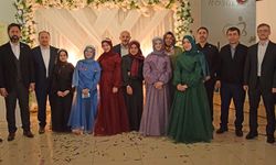 Örgün eğitimle birlikte 5 öğrenci 15 ayda hafız oldu