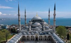 Tarihi yarımadanın incisi "Sultanahmet Camii" yüzyıllardır ihtişamını koruyor