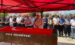 Bursa'daki orman yangınını söndürme çalışmaları sırasında kazada ölen gönüllü Bolu'da defnedildi
