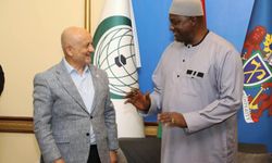 Gambiya Cumhurbaşkanı Barrow Müftü Işıldar'ı kabul etti