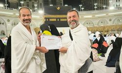 Kabe'de Kur'an öğrenmenin sevincini yaşadılar