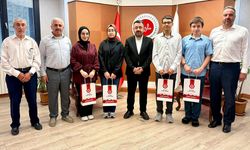 Müftü Ayvaz, YKS'de dereceye giren personel çocuklarını kabul etti