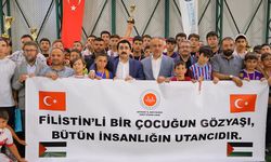 Futbol Turnuvası'nda Filistinli masum çocuklar unutulmadı