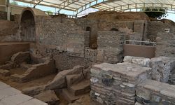 Sardes'te 2 bin 800 yıllık Lidya Sarayı'nın kalıntılarına ulaşıldı