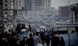 İİT ve Arap Ligi, İsrail'in Gazze'yi işgal etme kararını kınadı ve Gazze'ye destek çağrısı yaptı