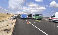 Tokat'ta 2 otomobilin çarpıştığı kazada 4 kişi öldü, 2 kişi yaralandı