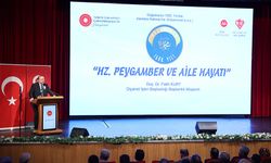 Rize'de "Hz. Peygamber ve Aile Hayatı" konferansı düzenlendi