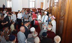 Hatay'da 49 yıllık meslek hayatının ardından emekli olan imama veda