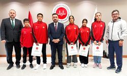 Müftü Ayvaz: Gençlerimizin her zaman yanındayız