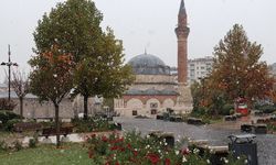 Sivas'a mevsimin ilk karı yağdı