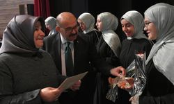 Vali Ustaoğlu, Altıeylül'de hafızların sevincine ortak oldu