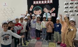 Bahçelievler'de miniklerden Kızılay etkinliği