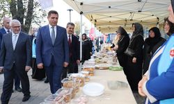 Düzce'de Filistin yararına 'Hayır Çarşısı' kuruldu